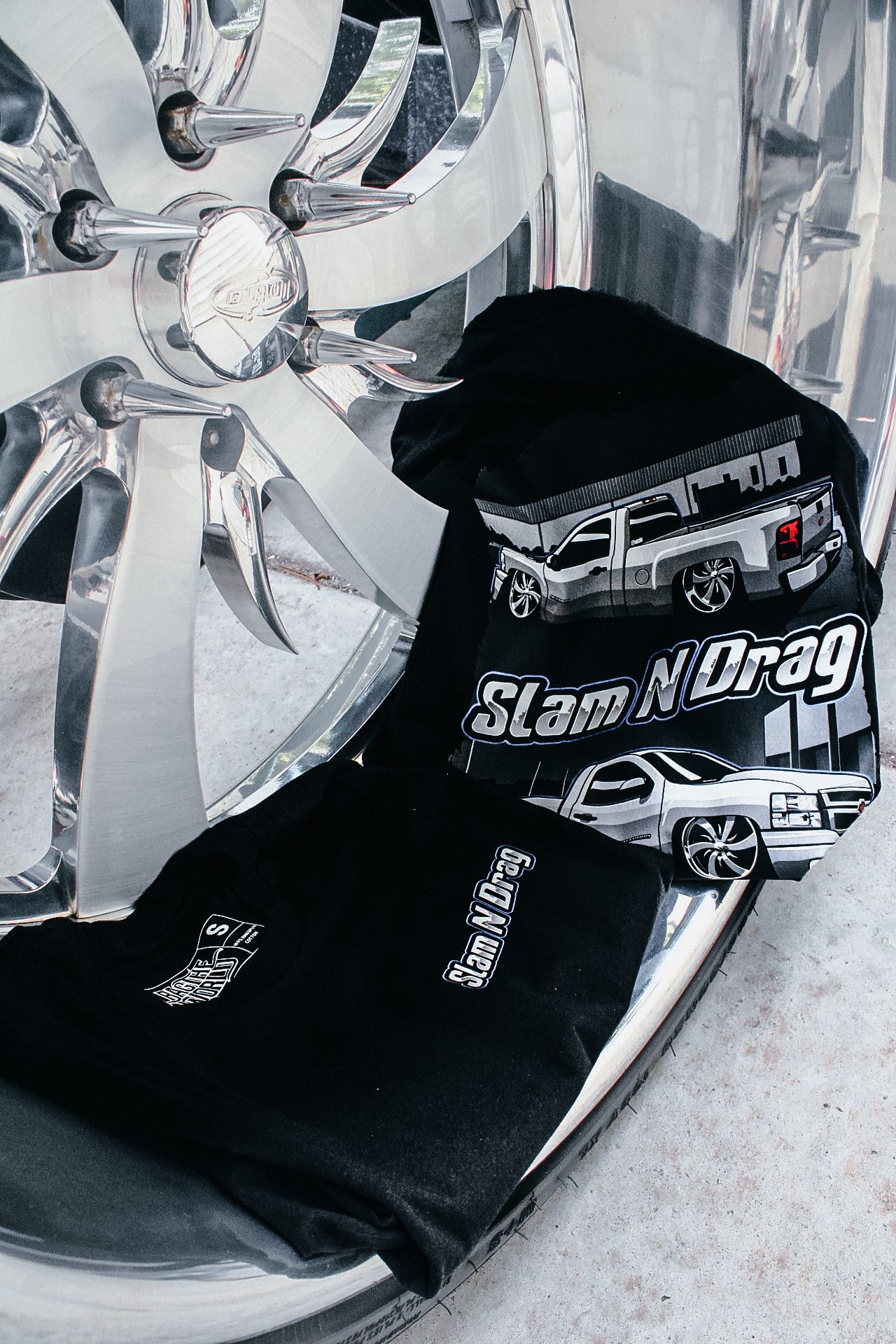 Slam n drag Tee